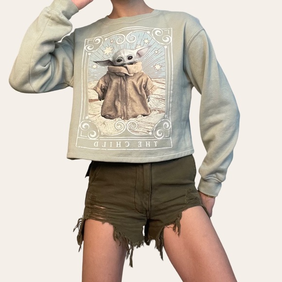Star Wars Baby Yoda Crop Top 💕 - Picture 1 of 6